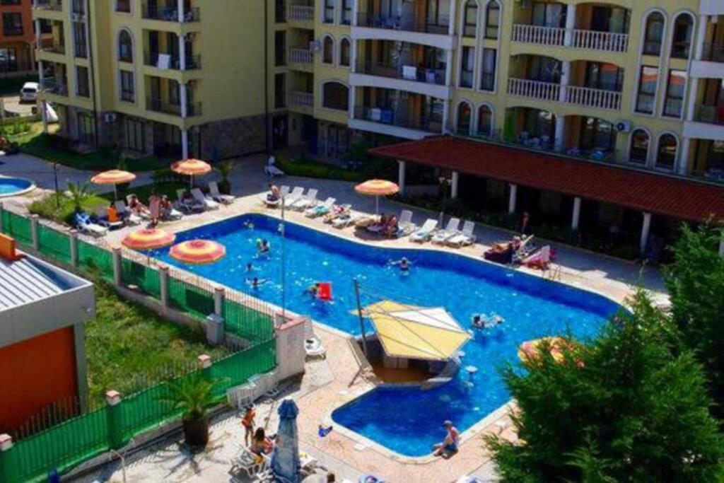 Уютные Апартаменты С Бассейном У Моря В Г. Солнечный Берег Sunny Beach Exterior photo